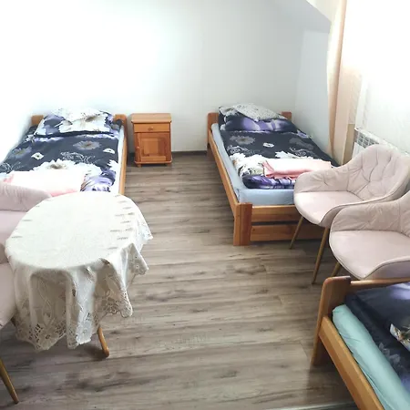 ホームステイ U Tadka