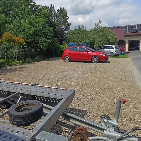 ホームステイ U Tadka *